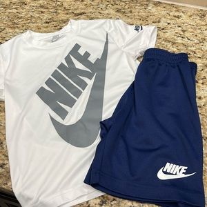 Nike short set for boys size L (7)